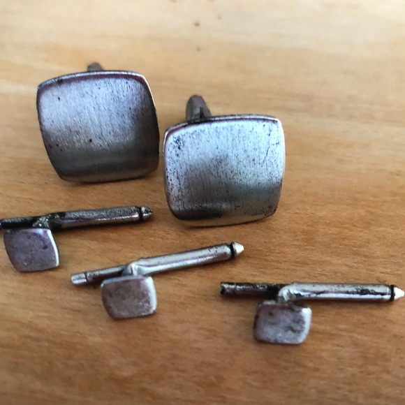 Cummerbund and bow tie set - Picture 5 of 5